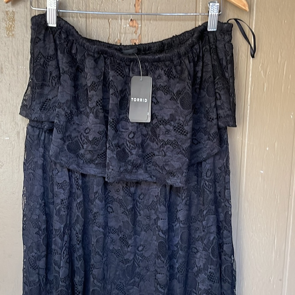 Torrid maxi lace strapless ruffle dress - Picture 4 of 11